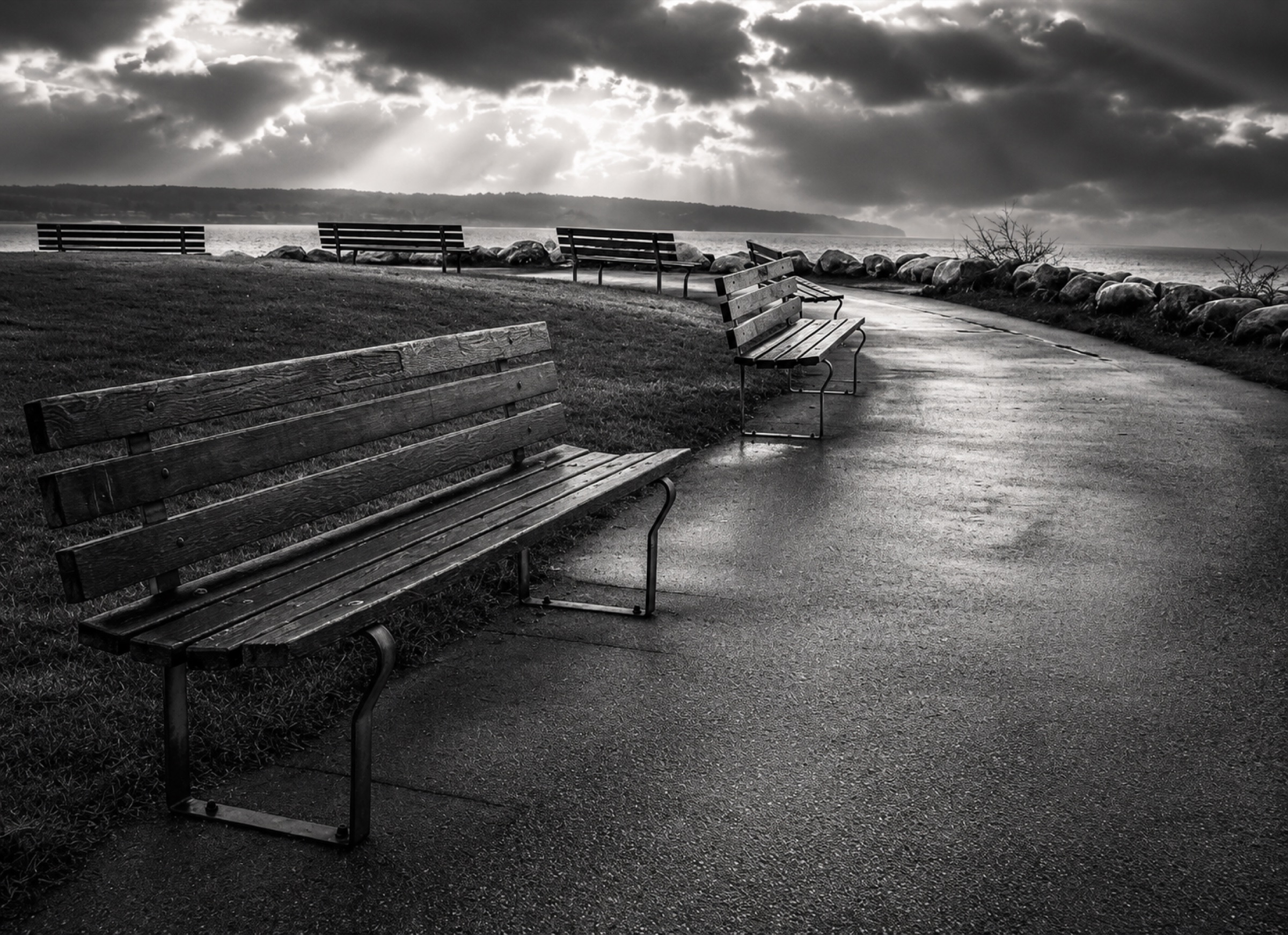 The Shape of Waiting, photograph 1